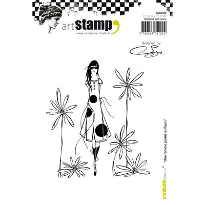 Carabelle Cling Stamp - Une femme parmi les fleurs *