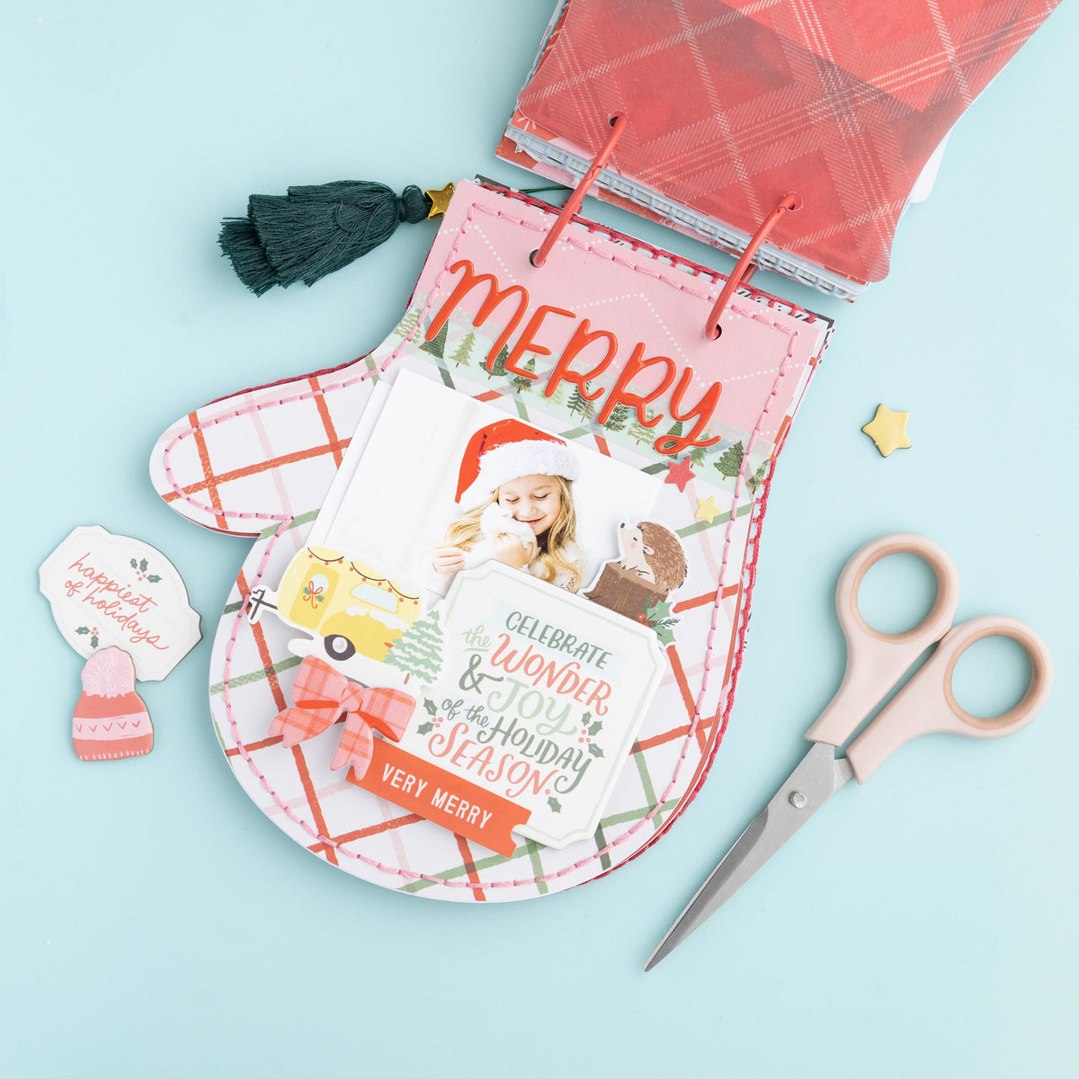 Mittens & Mistletoe Ephemera Die-Cuts 40/Pkg - Icons W/Gold Foil Accents